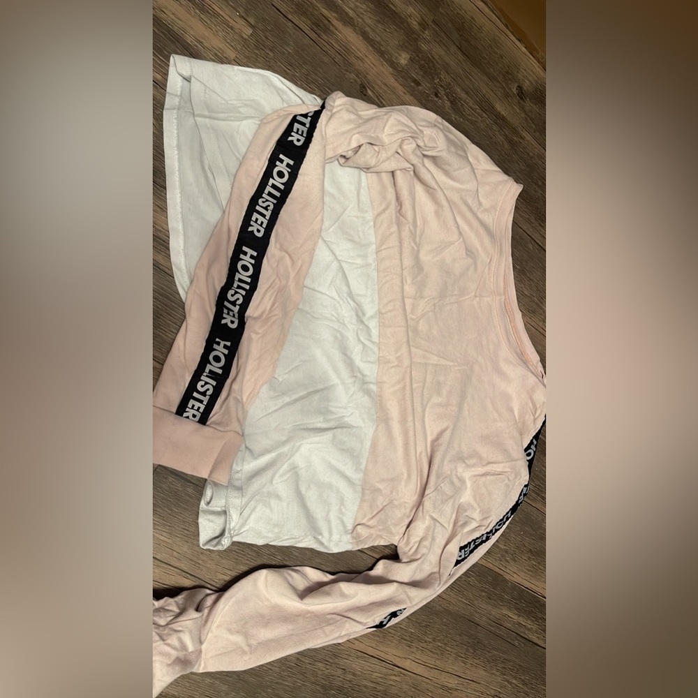 both hollister selling as a set